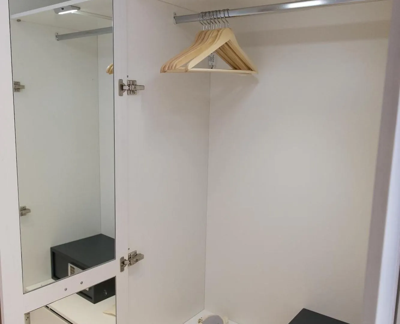 Eco Green Living Toroni Apartment